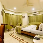 Garden Hotel